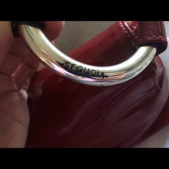 💎 STUNNING 💎 Sequoia Red Patent Leather Bag - Picture 4 of 5